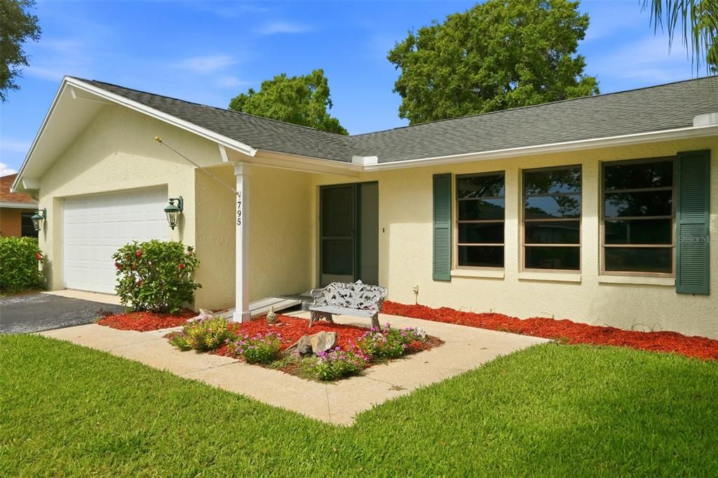 For Sale: $539,000 (3 beds, 2 baths, 1933 Square Feet)