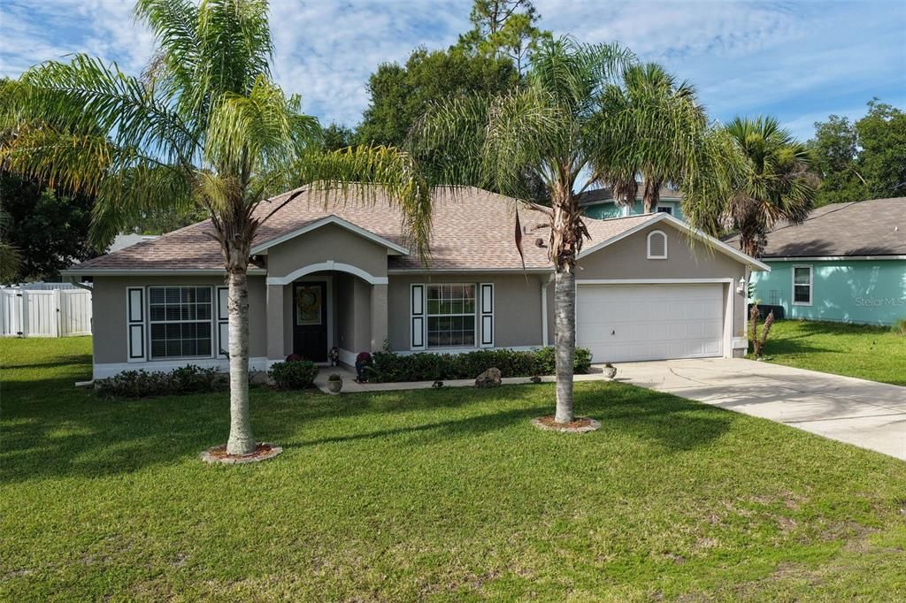 Activo con contrato: $315,000 (4 camas, 2 baños, 1900 Pies cuadrados)