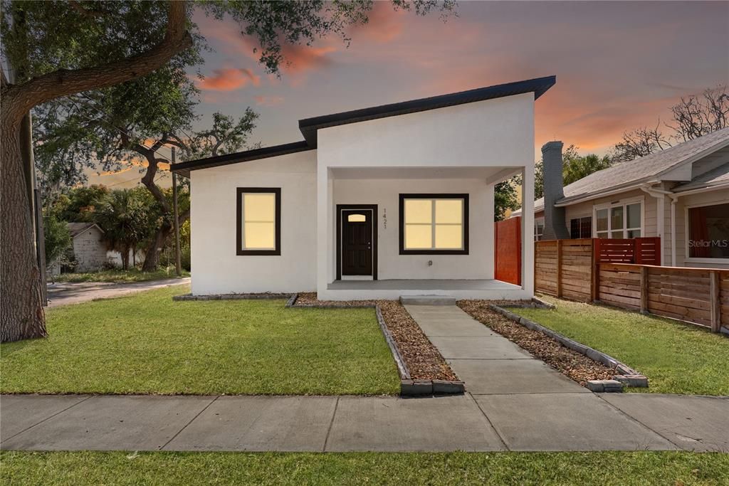 For Sale: $550,000 (4 beds, 3 baths, 2015 Square Feet)