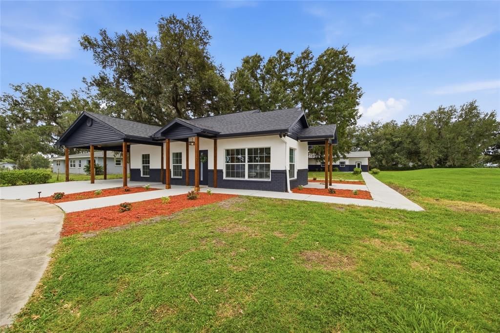 For Sale: $669,990 (3 beds, 2 baths, 1543 Square Feet)
