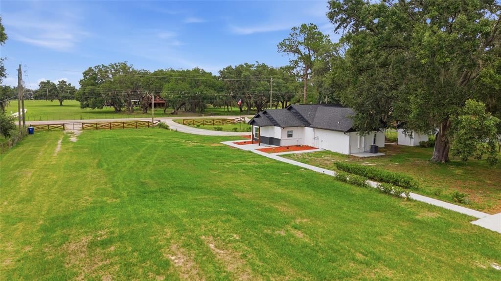For Sale: $669,990 (3 beds, 2 baths, 1543 Square Feet)