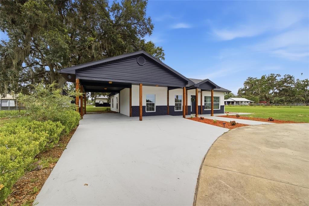 For Sale: $669,990 (3 beds, 2 baths, 1543 Square Feet)