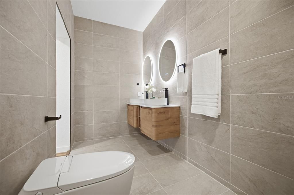 For Sale: $669,990 (3 beds, 2 baths, 1543 Square Feet)
