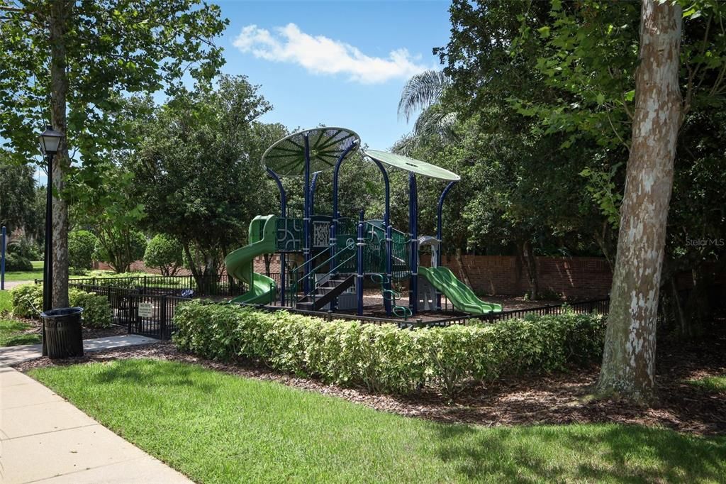 For Sale: $675,000 (4 beds, 3 baths, 2582 Square Feet)