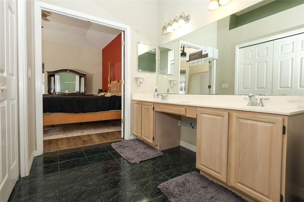 For Sale: $675,000 (4 beds, 3 baths, 2582 Square Feet)