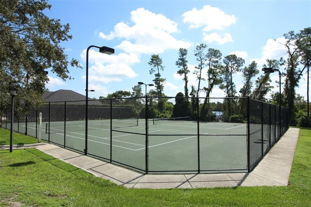 For Sale: $675,000 (4 beds, 3 baths, 2582 Square Feet)