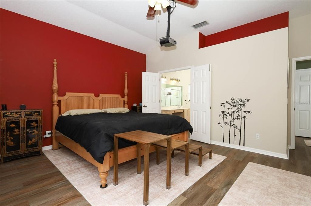 For Sale: $675,000 (4 beds, 3 baths, 2582 Square Feet)