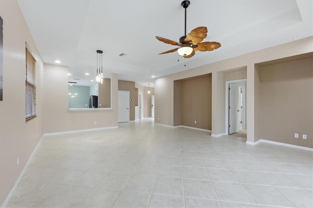 For Sale: $330,000 (3 beds, 2 baths, 1773 Square Feet)