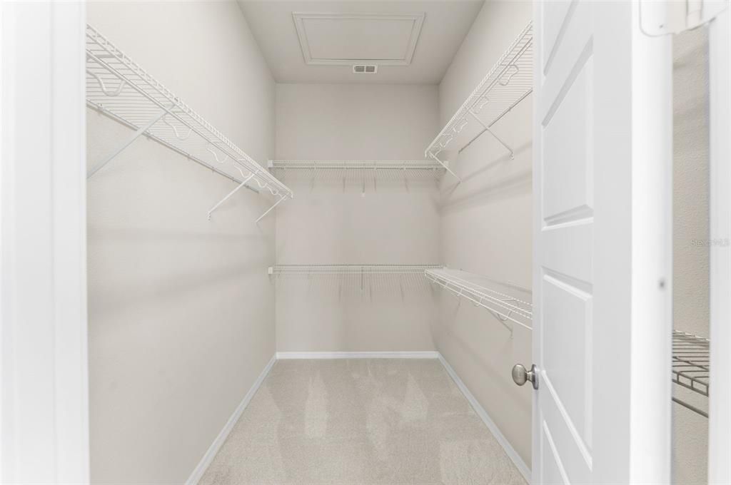 En Venta: $485,000 (5 camas, 3 baños, 2412 Pies cuadrados)