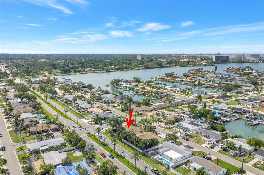 待售: $358,250 (0.18 acres)
