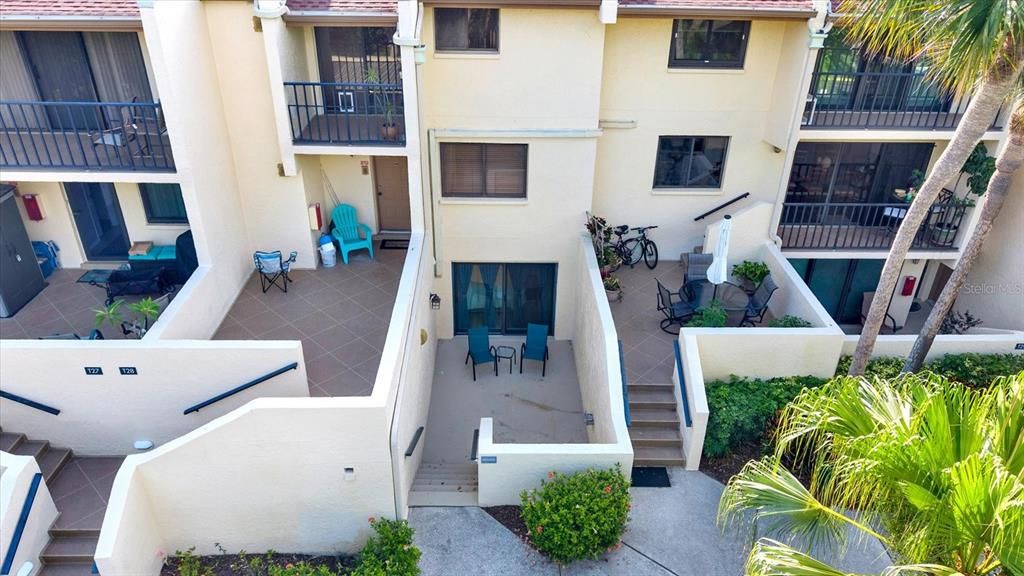 For Sale: $550,000 (2 beds, 2 baths, 1315 Square Feet)
