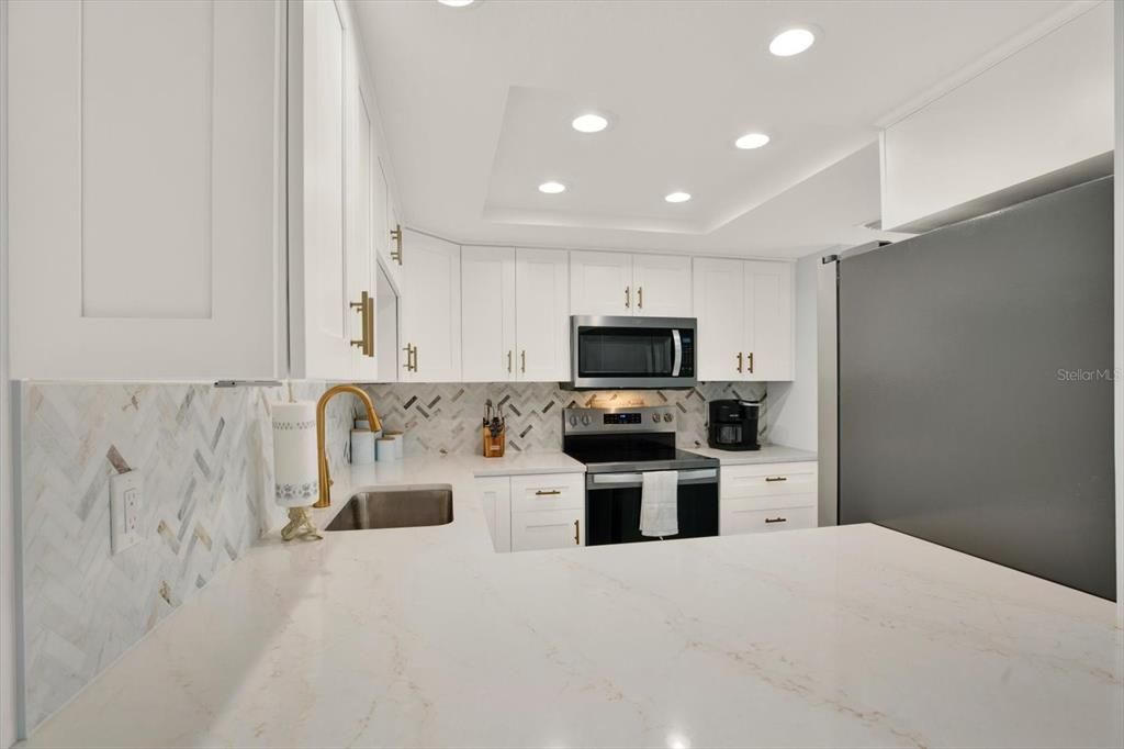 For Sale: $550,000 (2 beds, 2 baths, 1315 Square Feet)