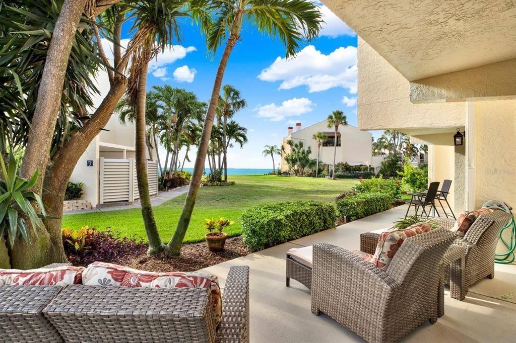 For Sale: $550,000 (2 beds, 2 baths, 1315 Square Feet)