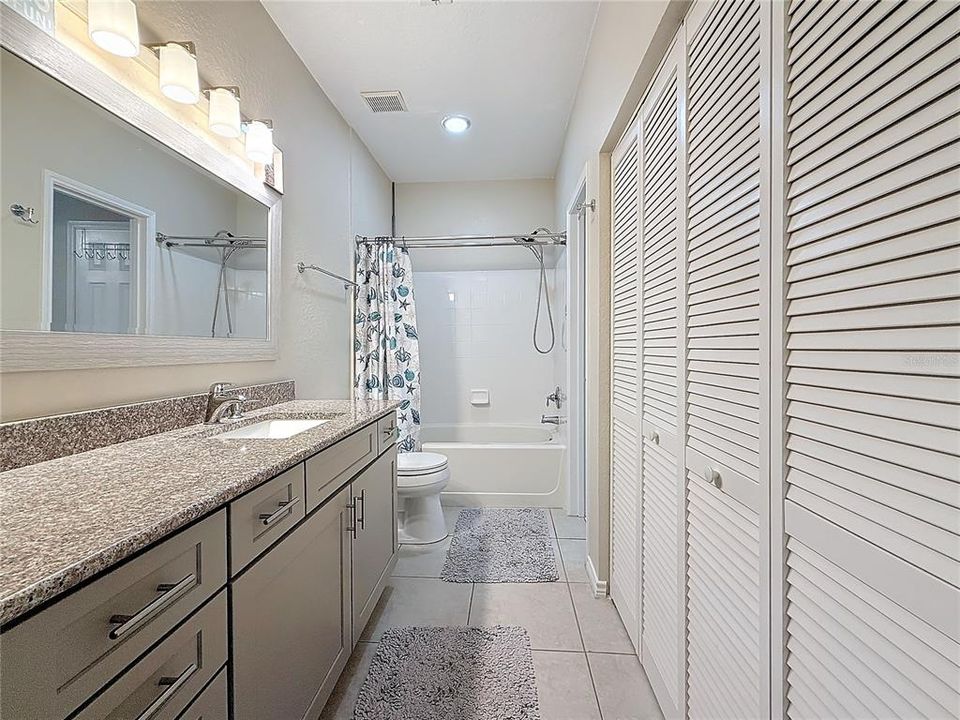 For Rent: $1,600 (1 beds, 1 baths, 656 Square Feet)