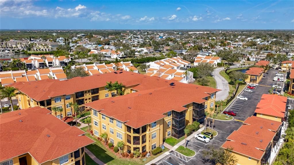 For Rent: $1,600 (1 beds, 1 baths, 656 Square Feet)