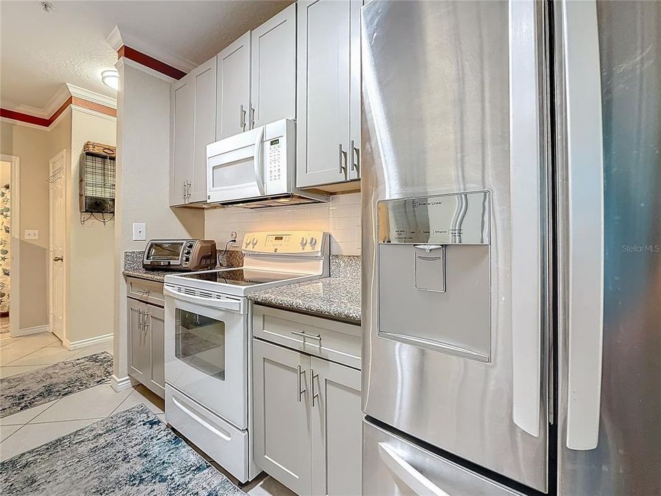 For Rent: $1,600 (1 beds, 1 baths, 656 Square Feet)