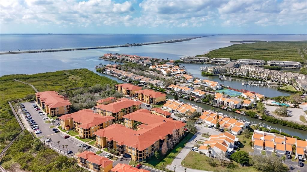 For Rent: $1,600 (1 beds, 1 baths, 656 Square Feet)