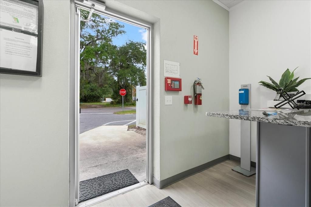 For Sale: $999,000 (0 beds, 0 baths, 4374 Square Feet)