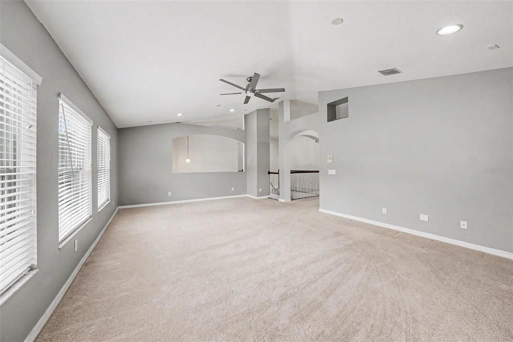 For Sale: $649,900 (5 beds, 3 baths, 3525 Square Feet)