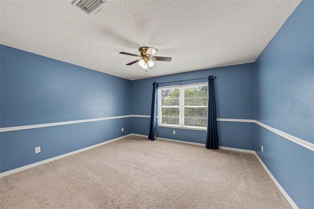 For Sale: $649,900 (5 beds, 3 baths, 3525 Square Feet)