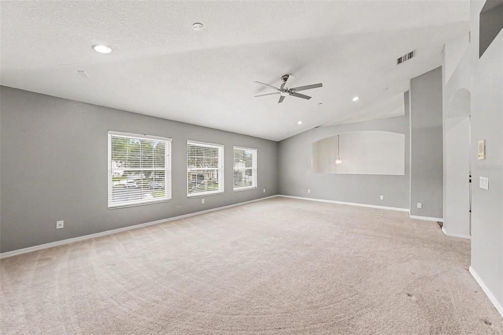 For Sale: $649,900 (5 beds, 3 baths, 3525 Square Feet)