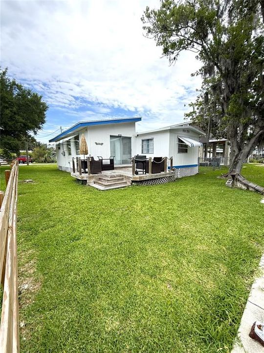 For Sale: $258,900 (2 beds, 1 baths, 1008 Square Feet)