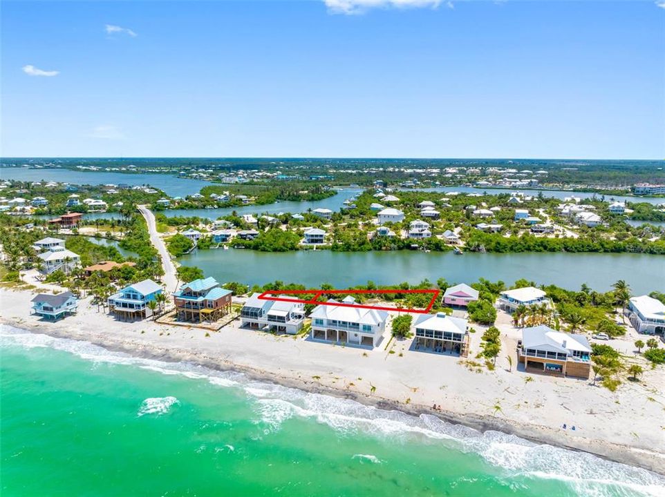 На продажу: $250,000 (0.09 acres)