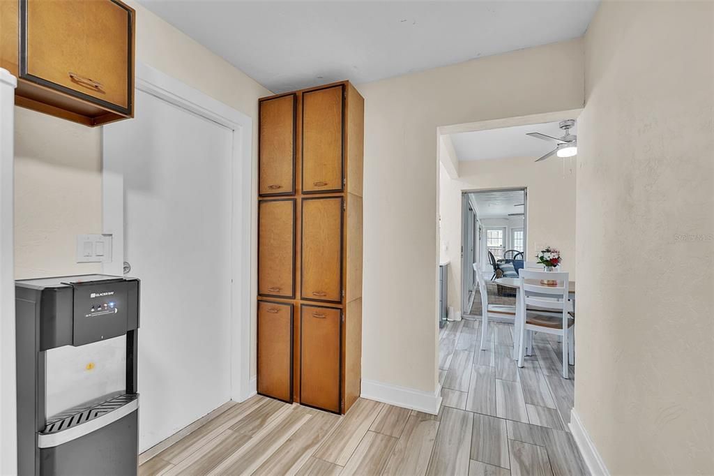 For Sale: $825,000 (4 beds, 4 baths, 1918 Square Feet)
