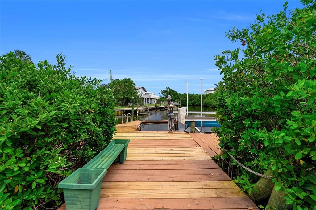 For Sale: $825,000 (4 beds, 4 baths, 1918 Square Feet)
