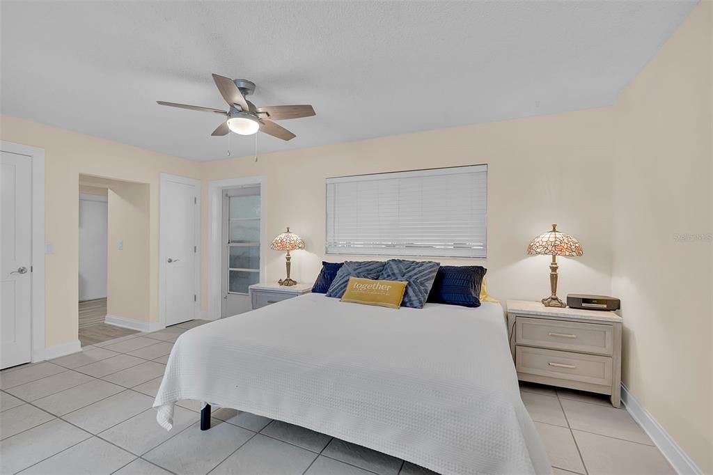 For Sale: $825,000 (4 beds, 4 baths, 1918 Square Feet)