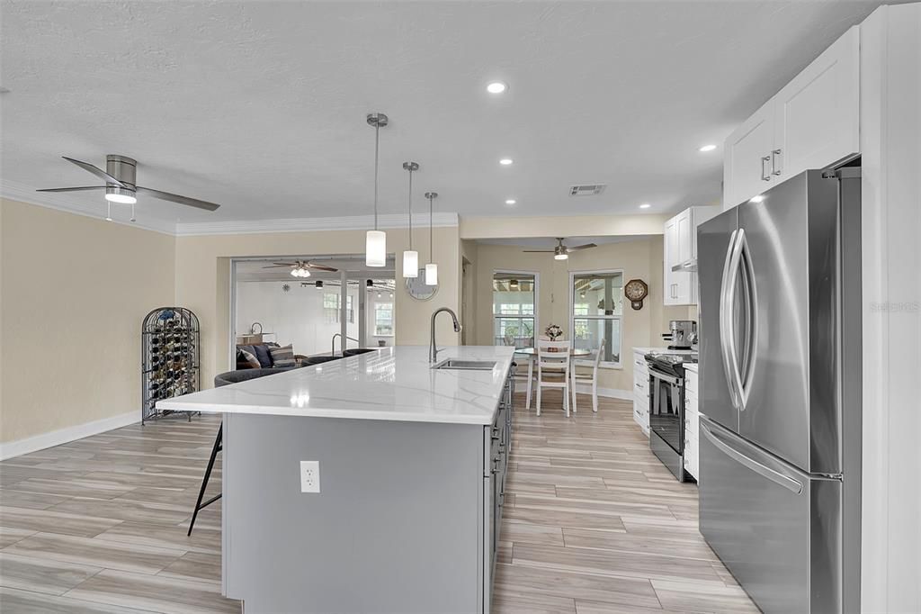 For Sale: $825,000 (4 beds, 4 baths, 1918 Square Feet)