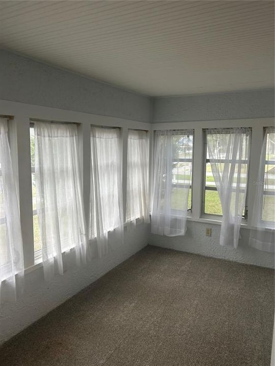 В аренду: $1,650 (2 спален, 1 ванн, 1148 Квадратных фут)