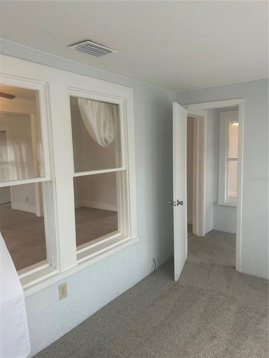 В аренду: $1,650 (2 спален, 1 ванн, 1148 Квадратных фут)