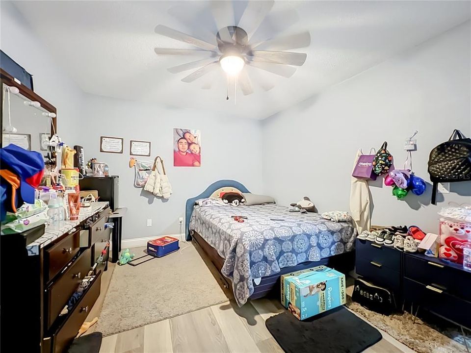 En Venta: $284,900 (3 camas, 2 baños, 1580 Pies cuadrados)