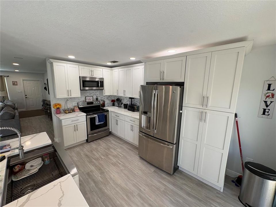 For Sale: $235,000 (3 beds, 2 baths, 1522 Square Feet)