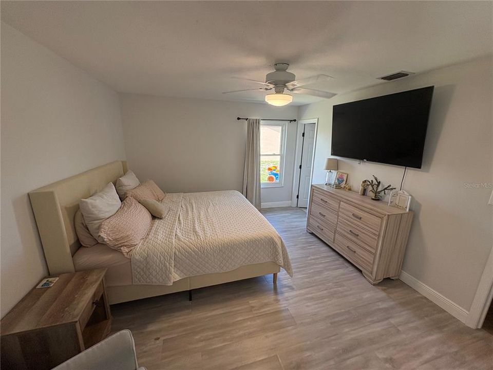 For Sale: $235,000 (3 beds, 2 baths, 1522 Square Feet)