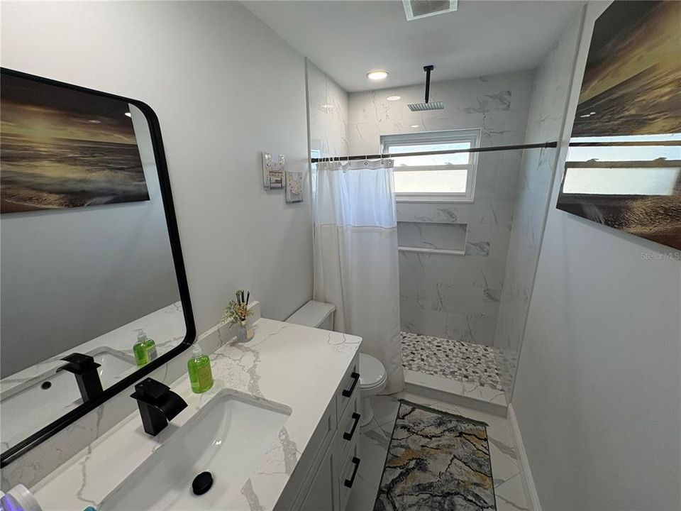 For Sale: $235,000 (3 beds, 2 baths, 1522 Square Feet)