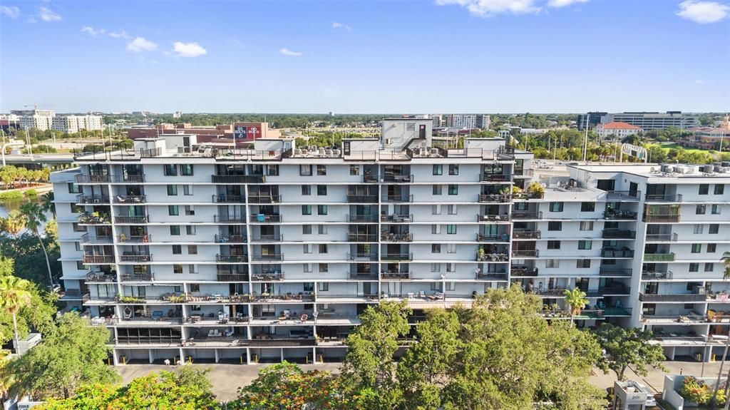 For Sale: $285,000 (2 beds, 2 baths, 1016 Square Feet)