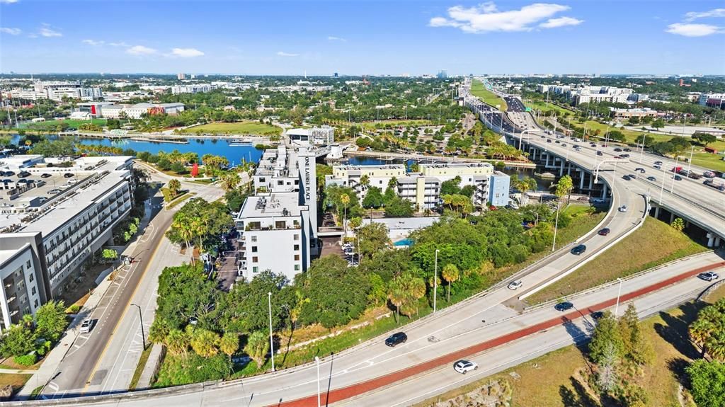 For Sale: $285,000 (2 beds, 2 baths, 1016 Square Feet)