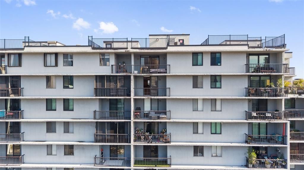 For Sale: $285,000 (2 beds, 2 baths, 1016 Square Feet)