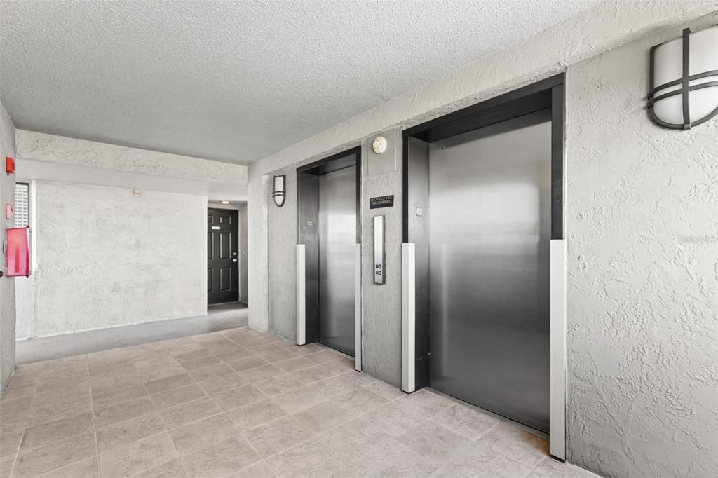 For Sale: $285,000 (2 beds, 2 baths, 1016 Square Feet)