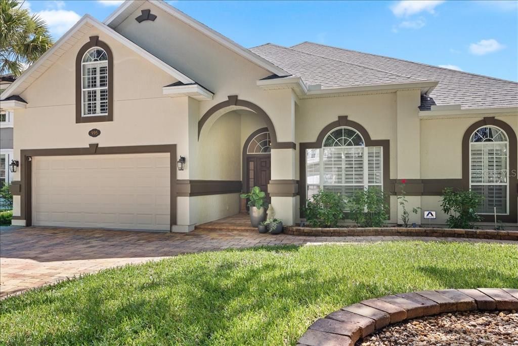 For Sale: $749,000 (5 beds, 3 baths, 2603 Square Feet)