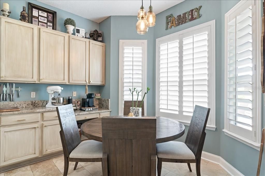 For Sale: $749,000 (5 beds, 3 baths, 2603 Square Feet)