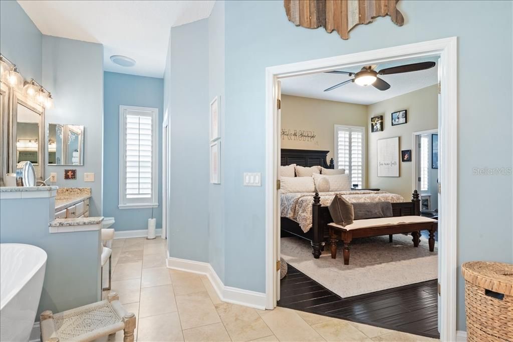 For Sale: $749,000 (5 beds, 3 baths, 2603 Square Feet)