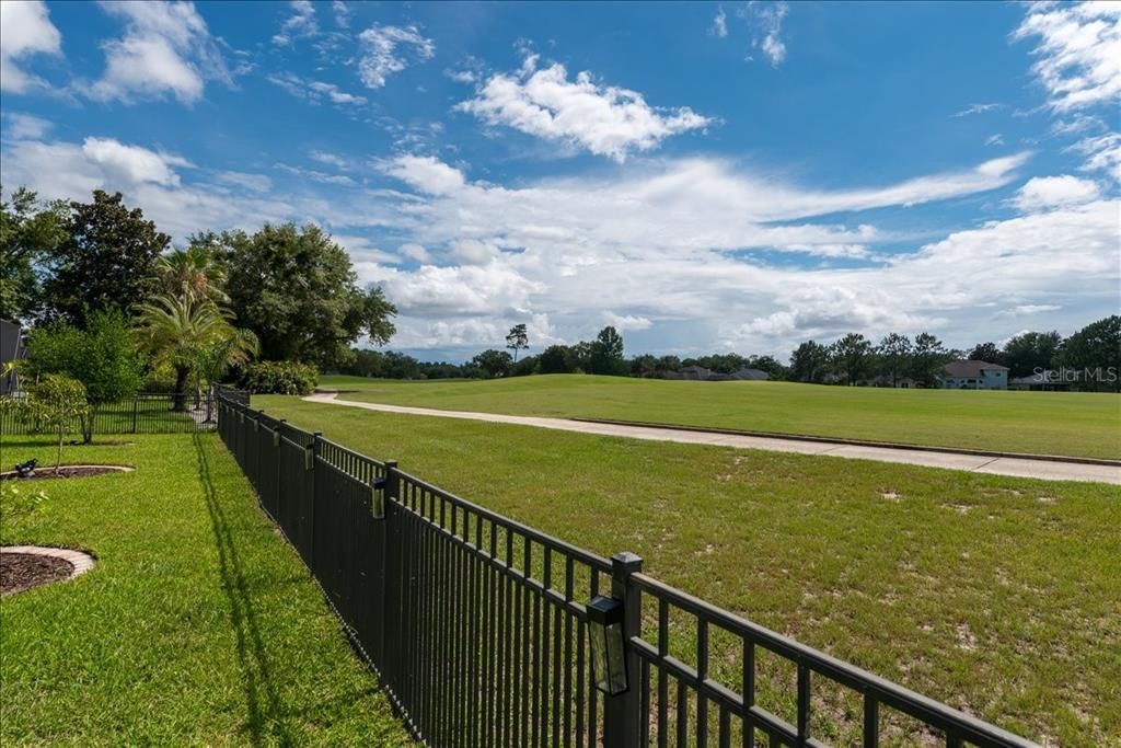 For Sale: $749,000 (5 beds, 3 baths, 2603 Square Feet)