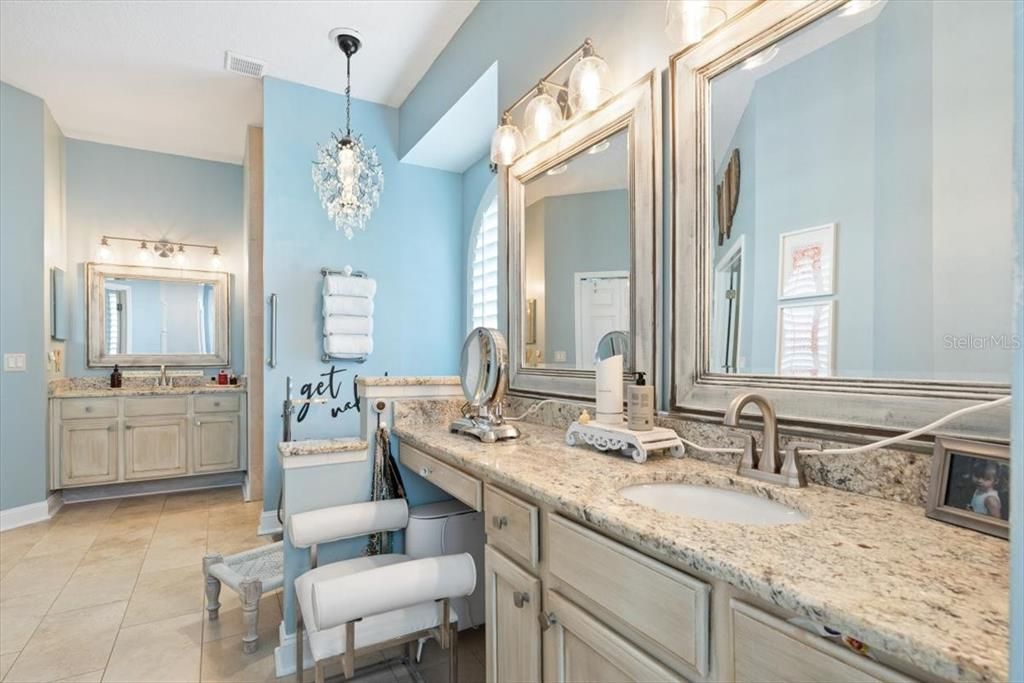 For Sale: $749,000 (5 beds, 3 baths, 2603 Square Feet)