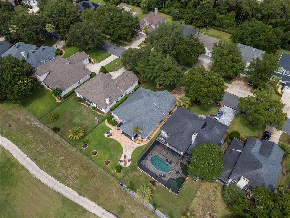 For Sale: $749,000 (5 beds, 3 baths, 2603 Square Feet)