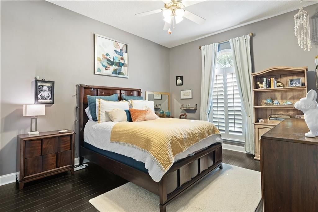For Sale: $749,000 (5 beds, 3 baths, 2603 Square Feet)