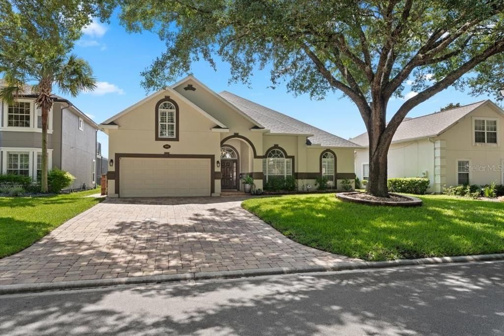 For Sale: $749,000 (5 beds, 3 baths, 2603 Square Feet)