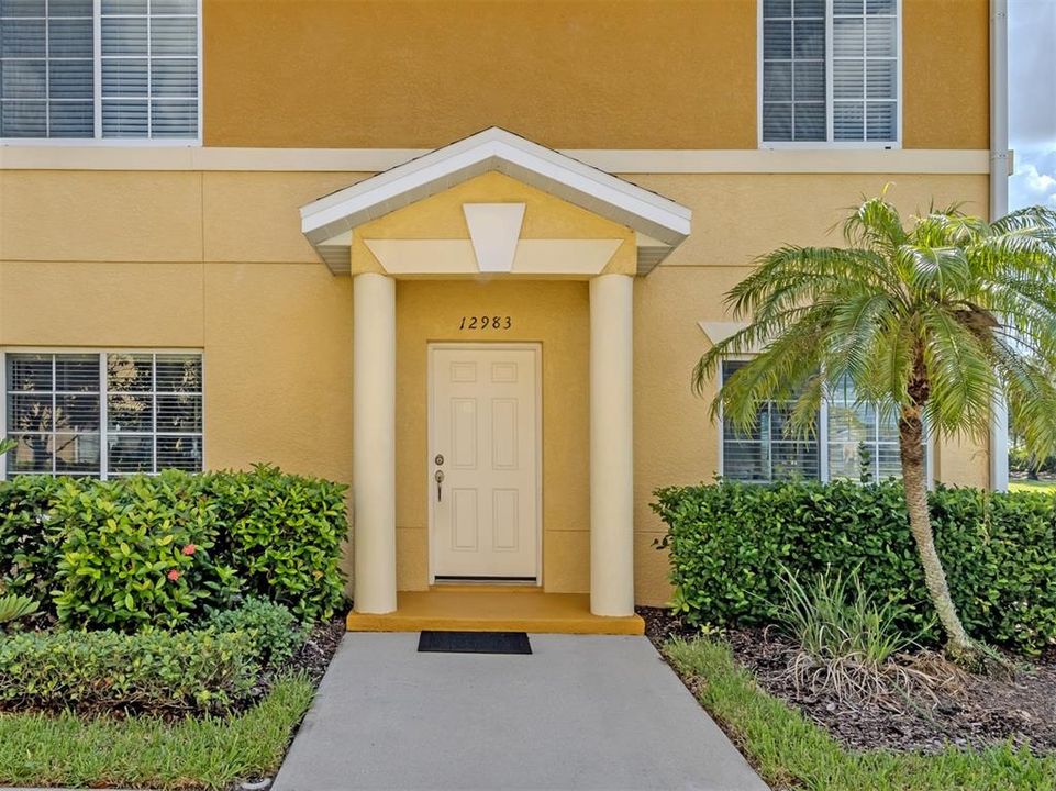 For Sale: $247,000 (3 beds, 2 baths, 1302 Square Feet)